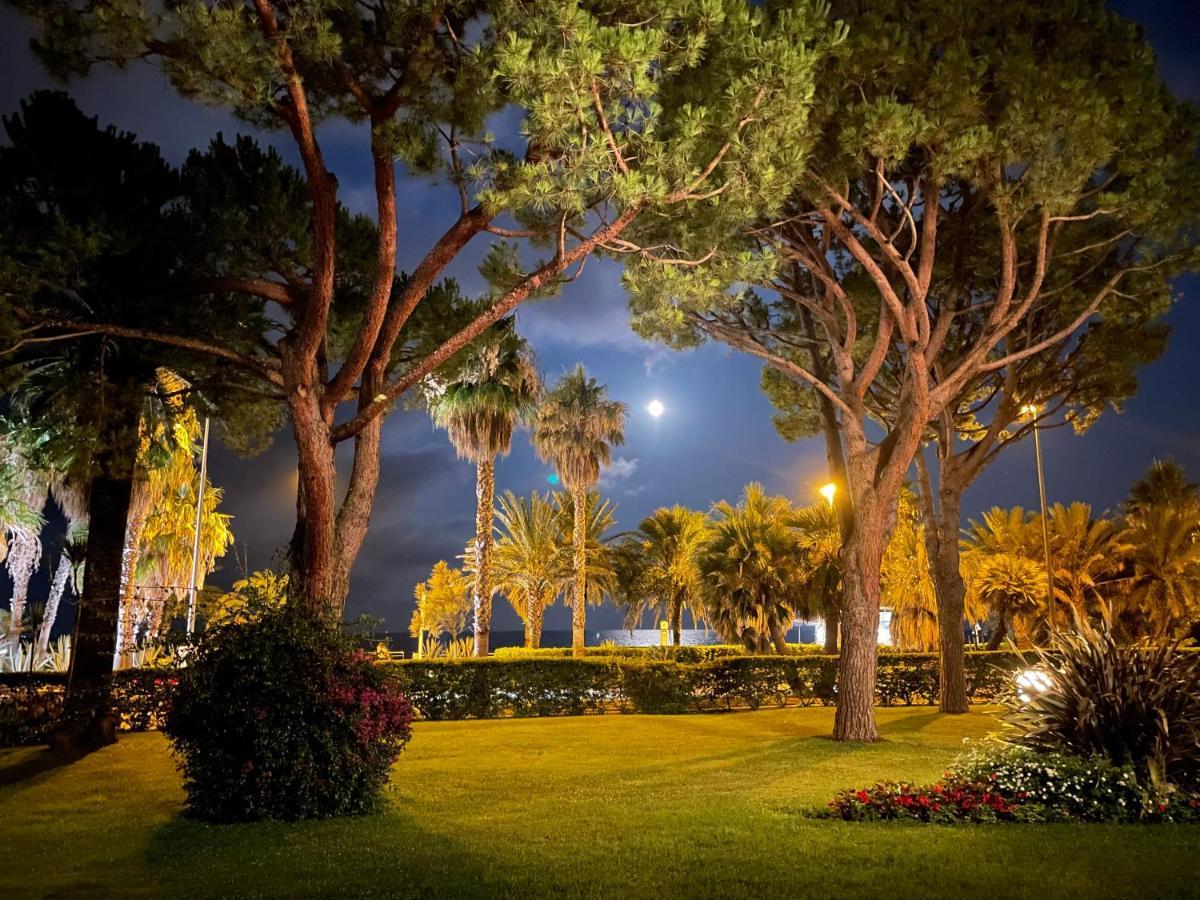 4-Star Beachfront Appartment- Sea View Cannes Exterior foto